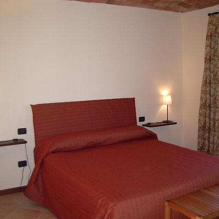 B&B Cascina Gaione Via Gallina,18B 12052 Neive Cn Zimmer foto