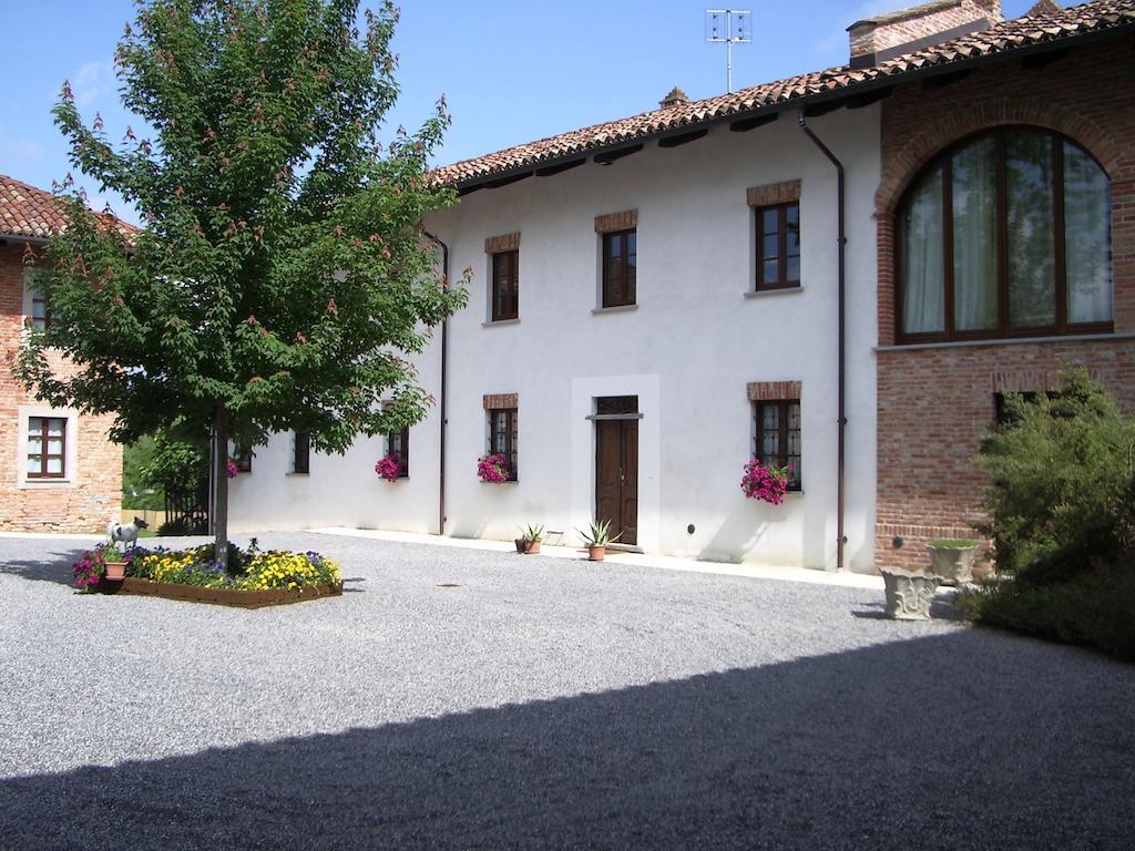 B&B Cascina Gaione Via Gallina,18B 12052 Neive Cn Exterior foto