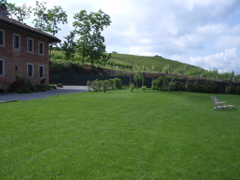 B&B Cascina Gaione Via Gallina,18B 12052 Neive Cn Exterior foto